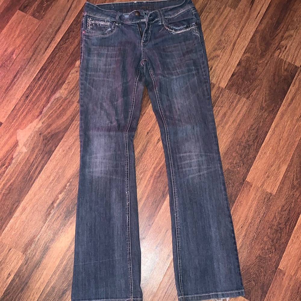 Size 6, standard practice boot cut jeans.